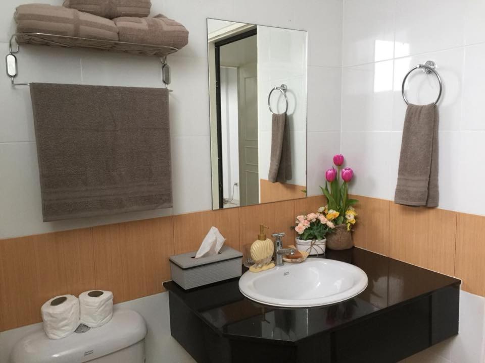 Baba Guest House Kamala Beach Extérieur photo