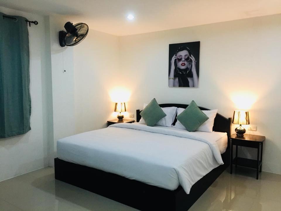 Baba Guest House Kamala Beach Extérieur photo